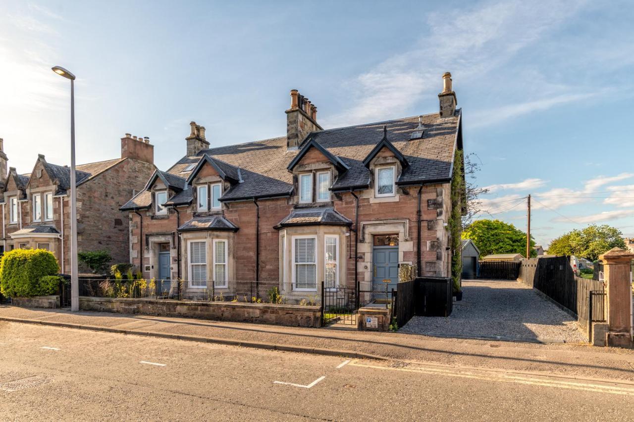 Luxury Inverness Central Apartment Private Parking Exterior foto